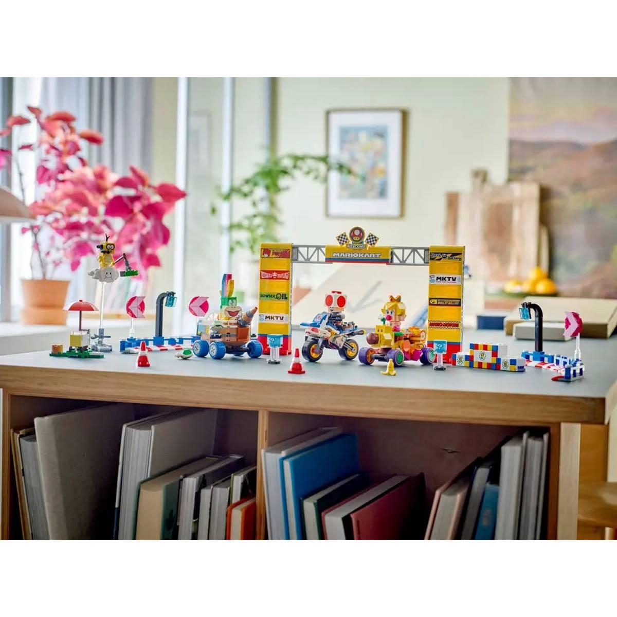 LEGO® Mario Kart™ – Baby Peach & Grand Prix Set Building Kit