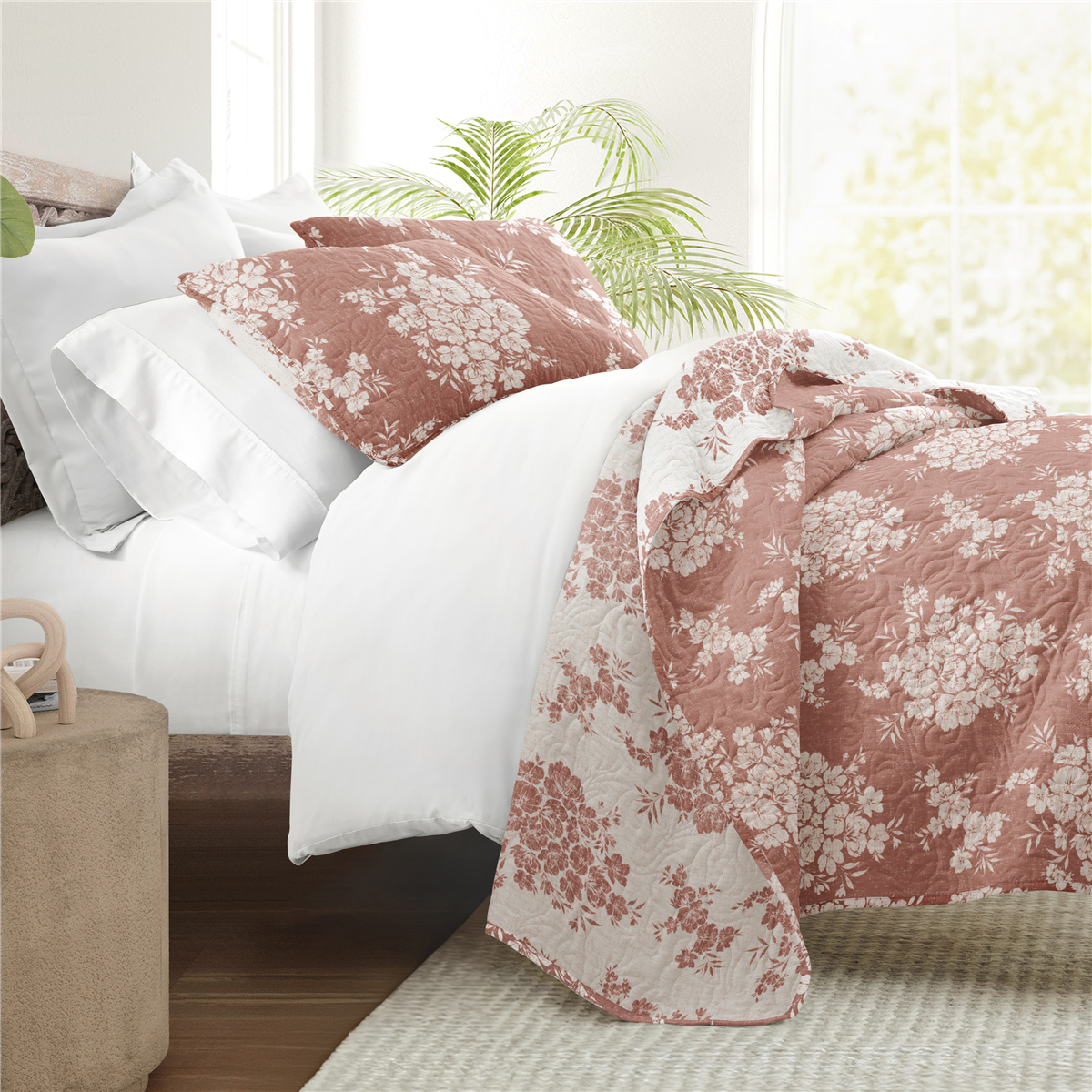 Soft Essentials Distressed Bouquet Reversible Quilt Set