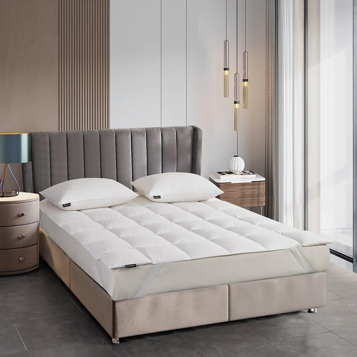 Beautyrest® All Season 233TC Breathable Down Mattress Topper