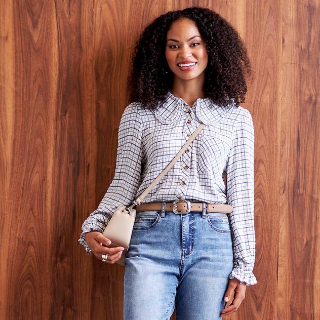 Womens Architect® Long Sleeve Peter Pan Collar Casual Button Down