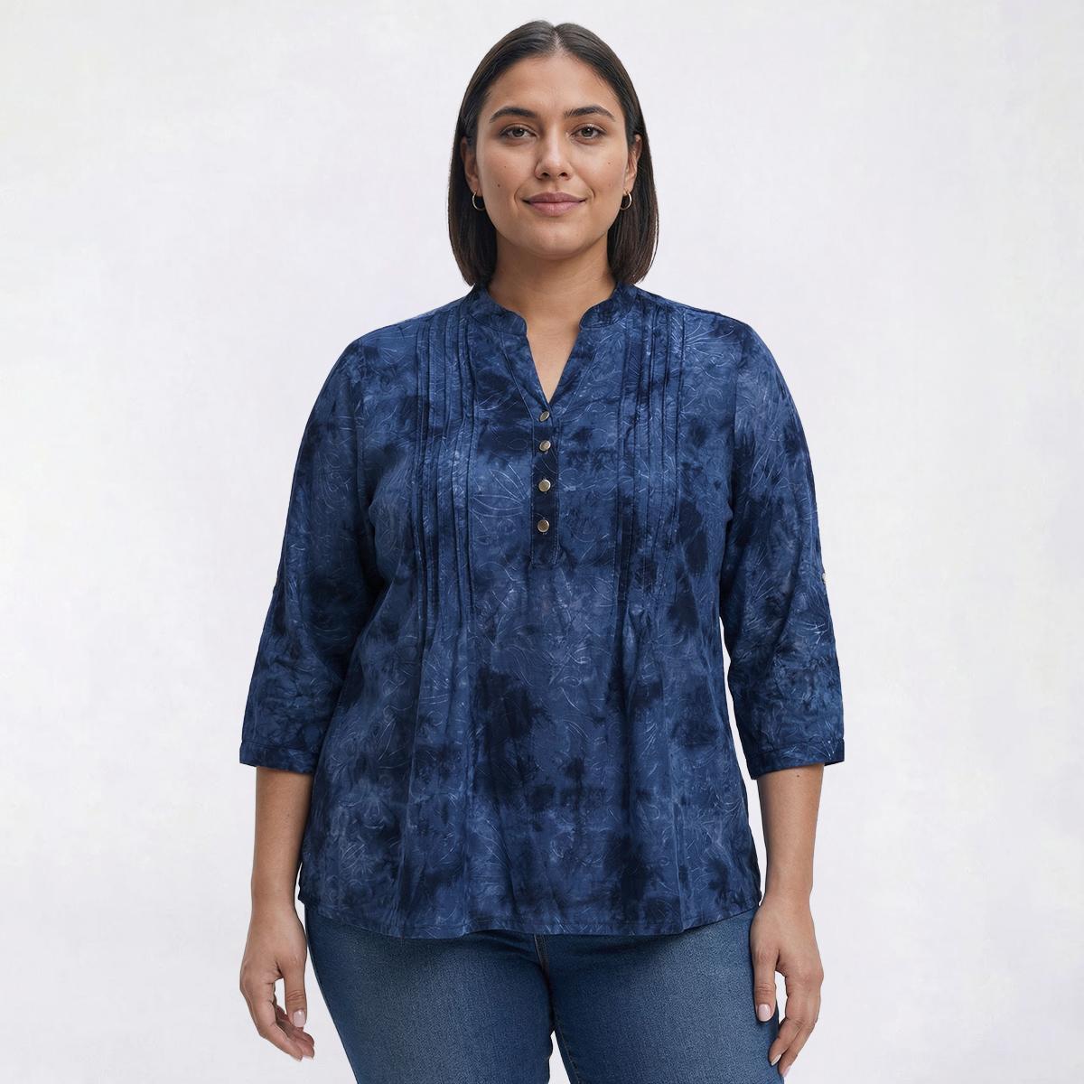 Plus Size Notations 3/4 Tab Sleeve Jacquard Tie Dye Henley Blouse