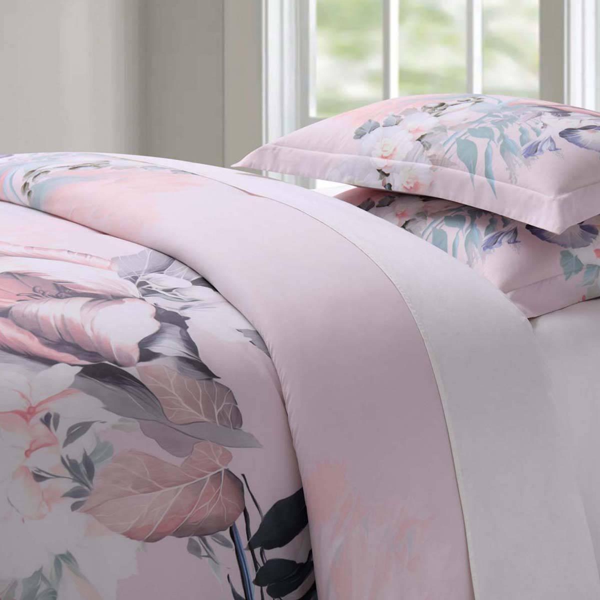 Christian Siriano New York® Dreamy Floral Comforter Set