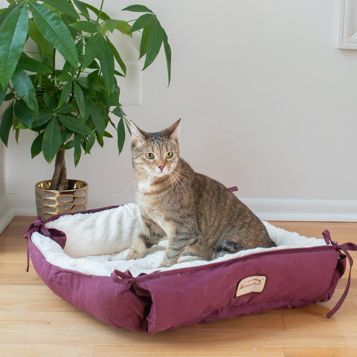 Armarkat 2-in-1 Cat Pet Bed and Fleece Pet Bed