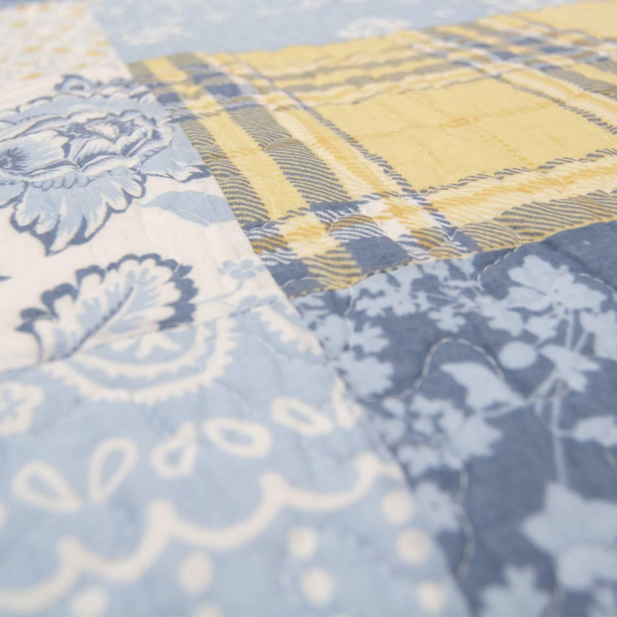 Donna Sharp Spring Flowers 3pc. Cotton Pieced Quilt Set