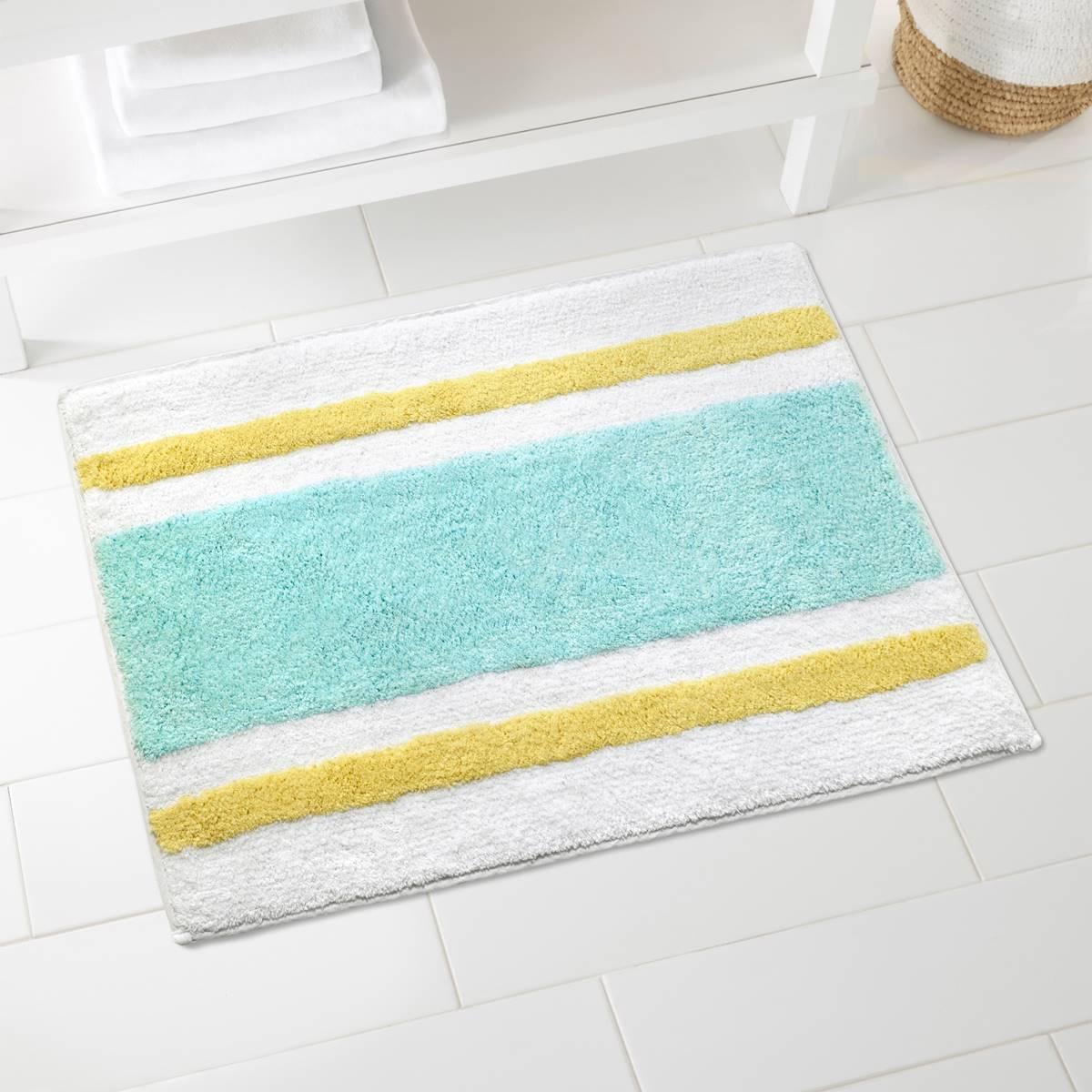 IZOD® Clubhouse Stripe Bath Rug