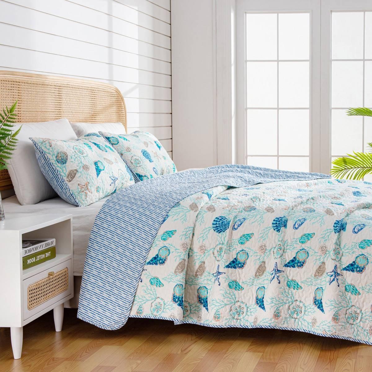 FreshFolds 3pc. Seashell Coastal Bedspread Quilt Set