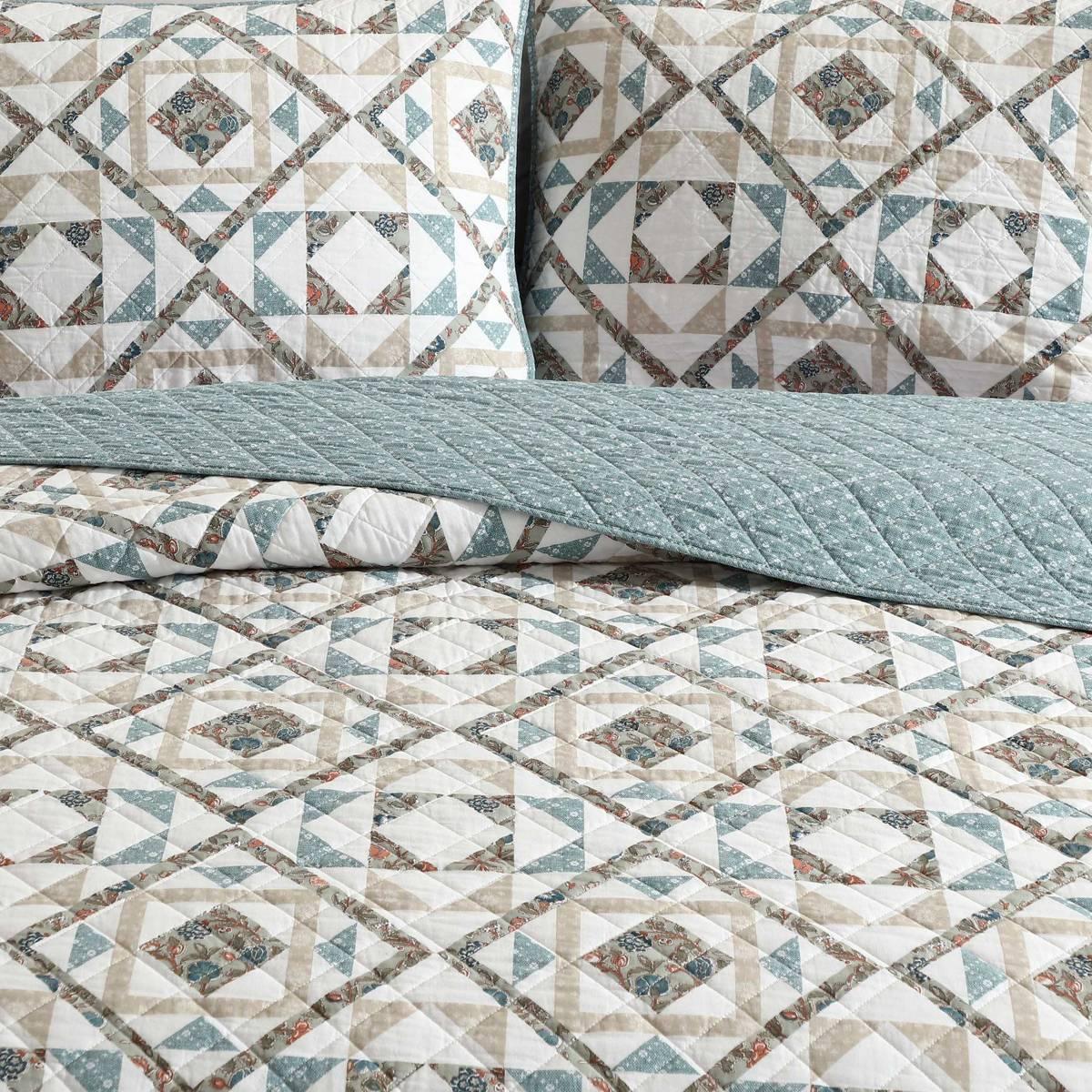 Wrangler Annie Reversible Quilt Set