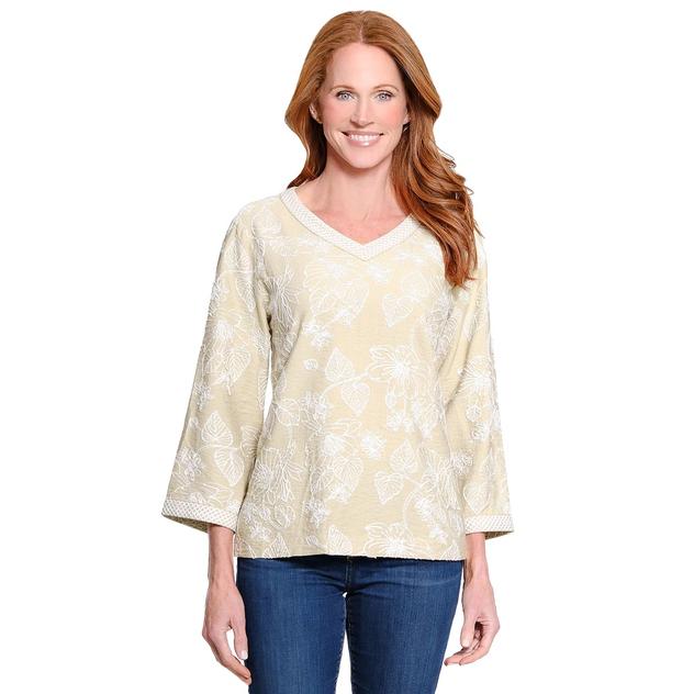 Womens Ali Miles 3/4 Sleeve Floral Embroidery V Neck Blouse