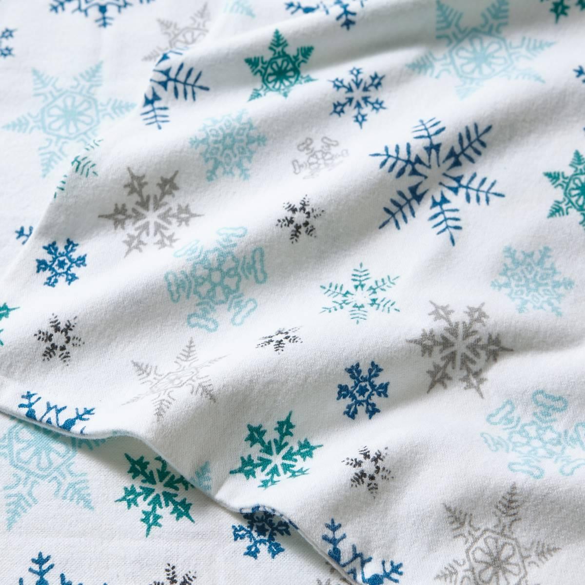 Eddie Bauer Tossed Snowflake Cotton Flannel Sheet Set
