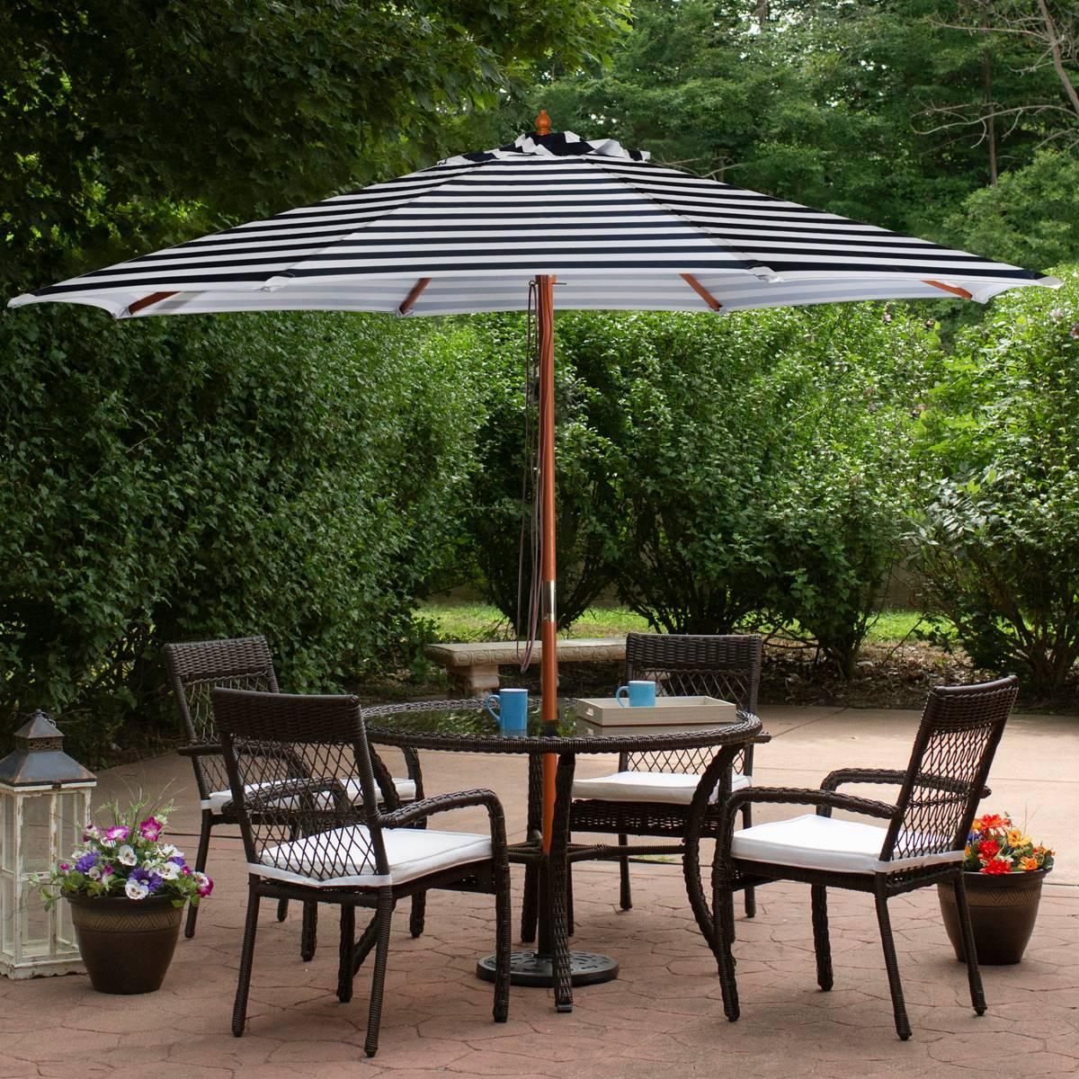 Northlight Seasonal 8.5ft. Striped Outdoor Patio Market Umbrella