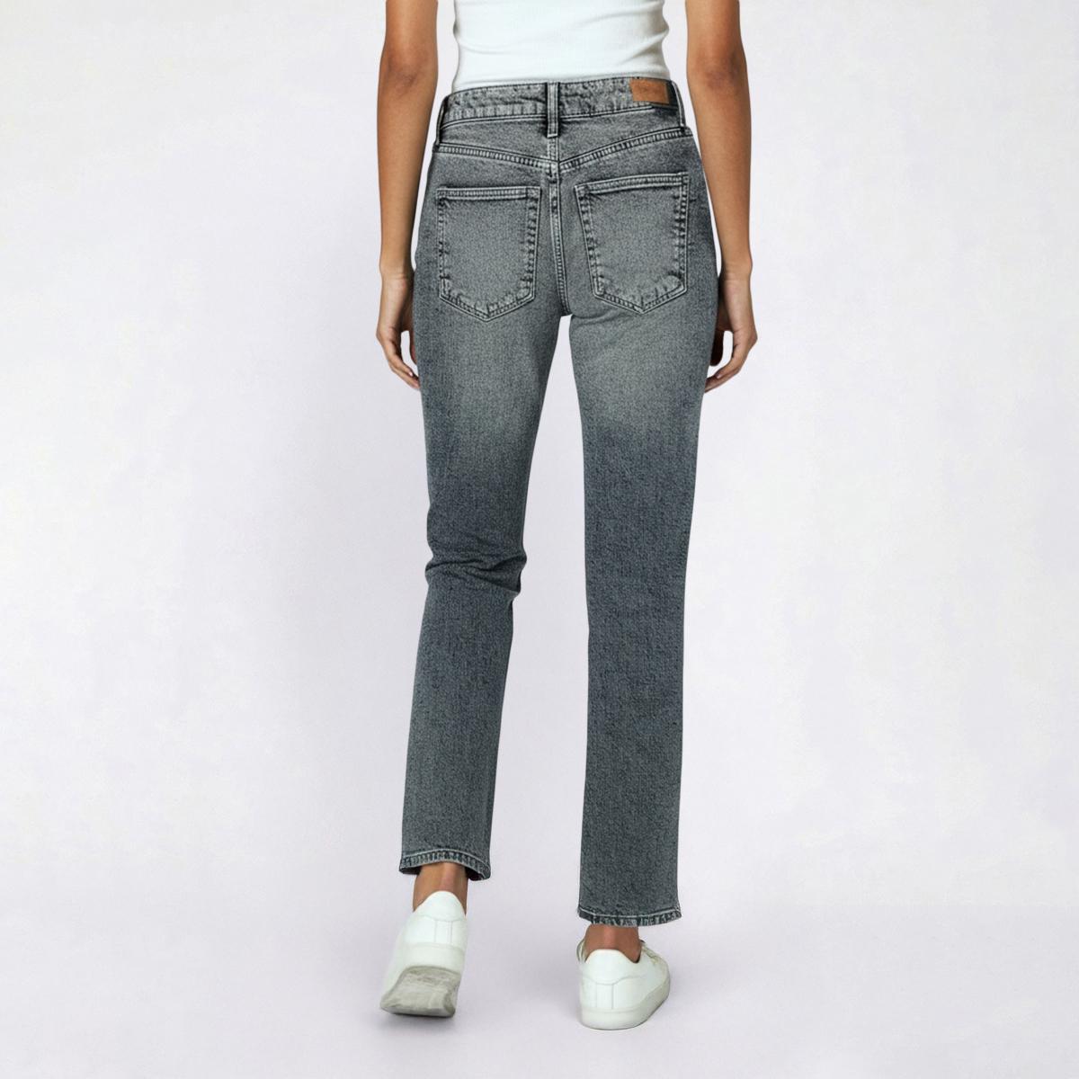 Juniors Celebrity Pink Ultra High Rise Straight Leg