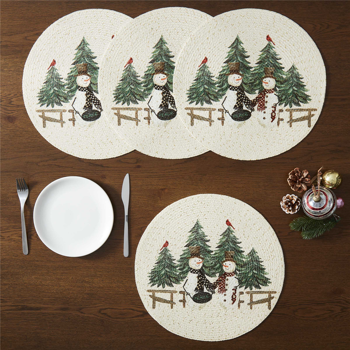 Avanti Linens Country Snowman Round Placemats - Set of 4