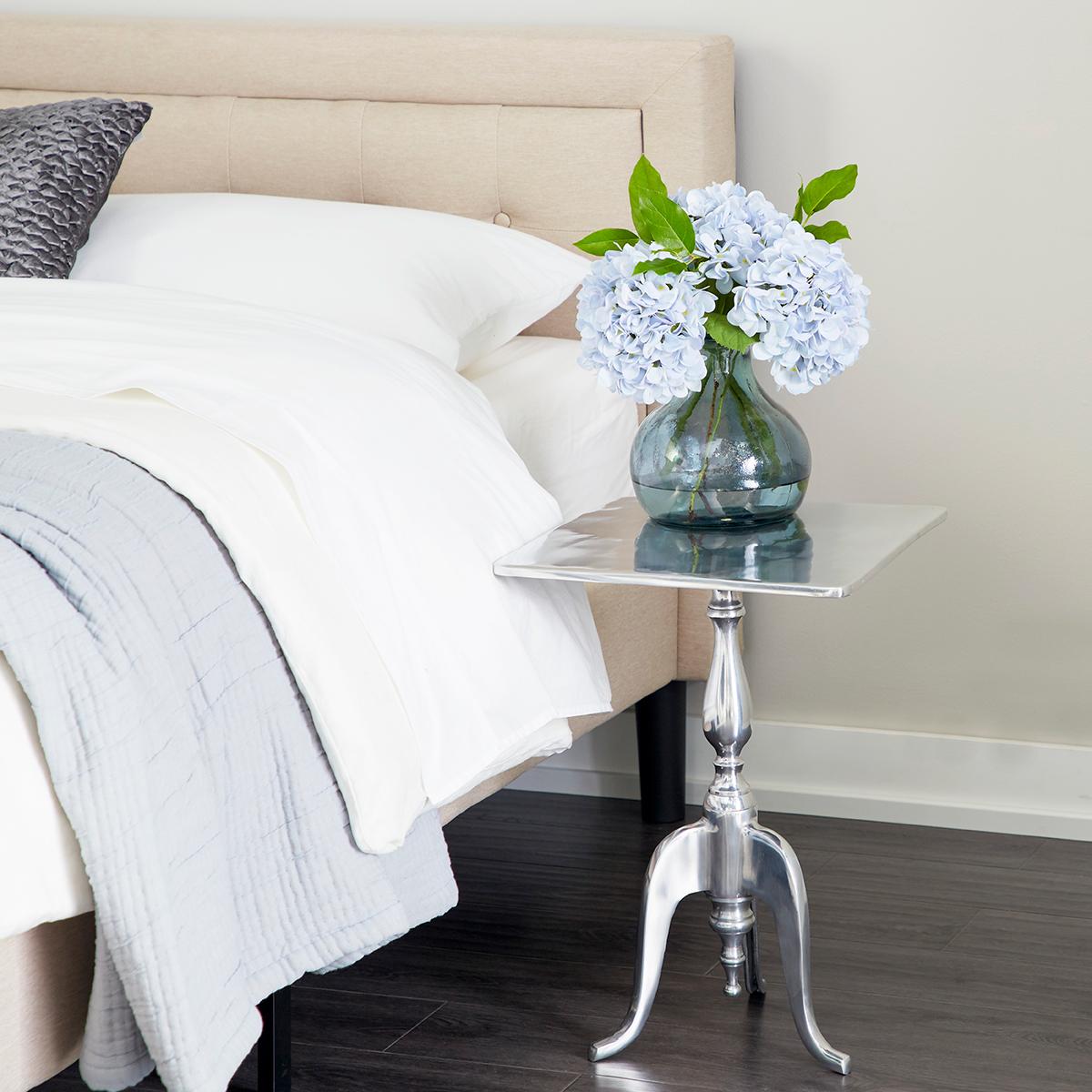 9th & Pike® Silver Aluminum Tapered Accent Table