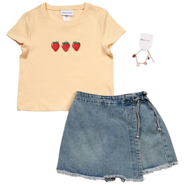 Girls (7-12) Tween Diva Strawberry Tee w/  Wrap Jean Short Set