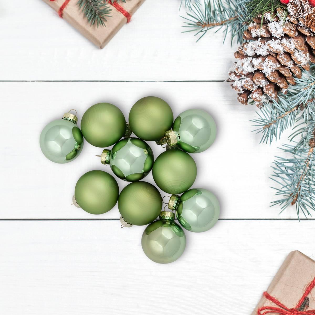 Northlight Seasonal 10ct. Grass Green Glass Christmas Ornaments