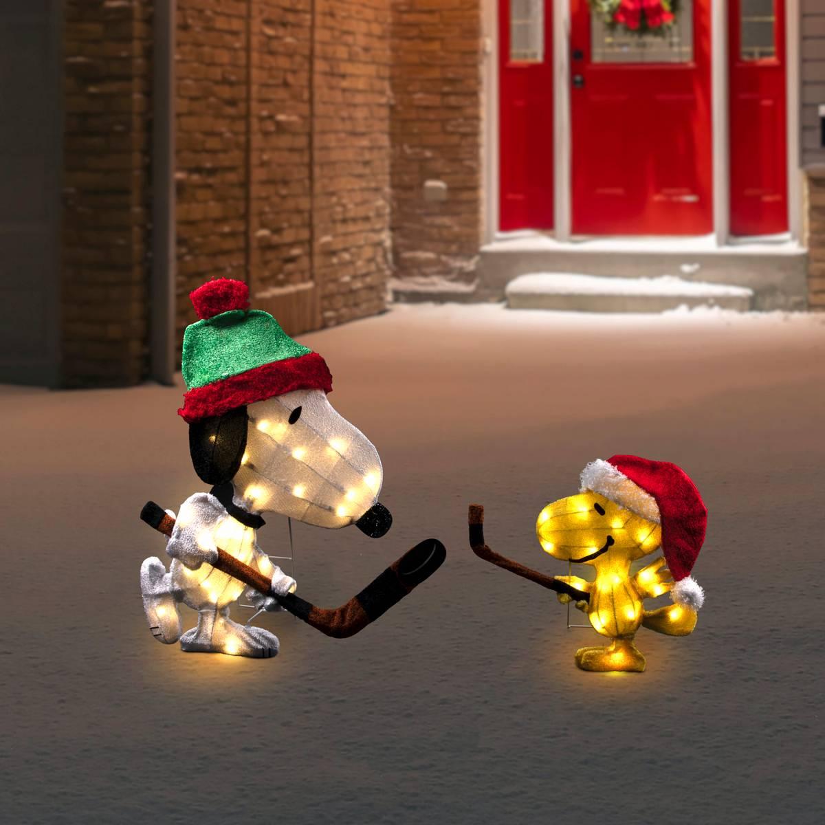 Northlight Seasonal 28in. Snoopy Christmas Outdoor Décor