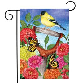 Briarwood Lane Goldfinch on Shovel Garden Flag