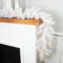 Northlight Seasonal 9ft. Pre-Lit Alaskan Pine Christmas Garland