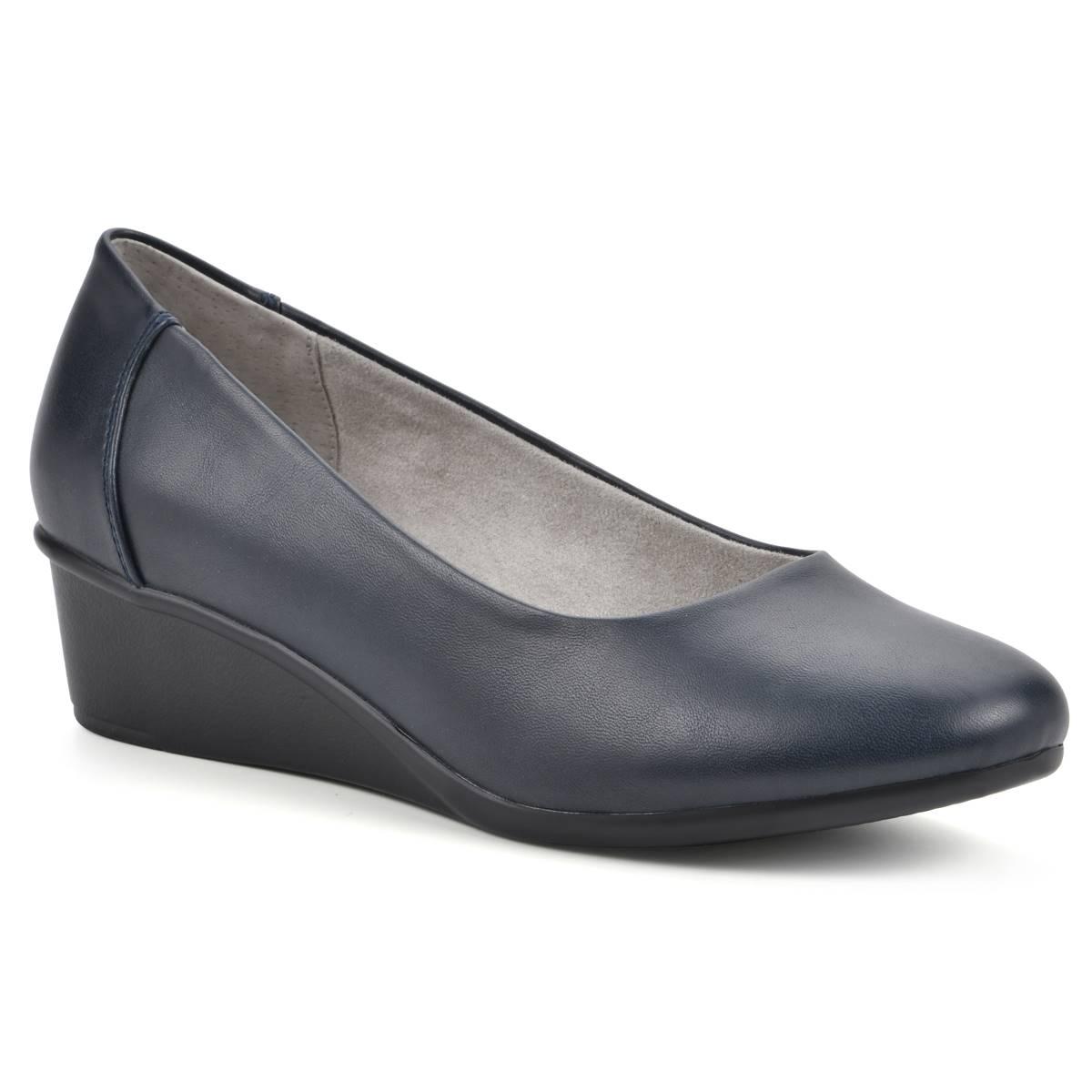 Womens Cliffs by White Mountain Boldness Wedges