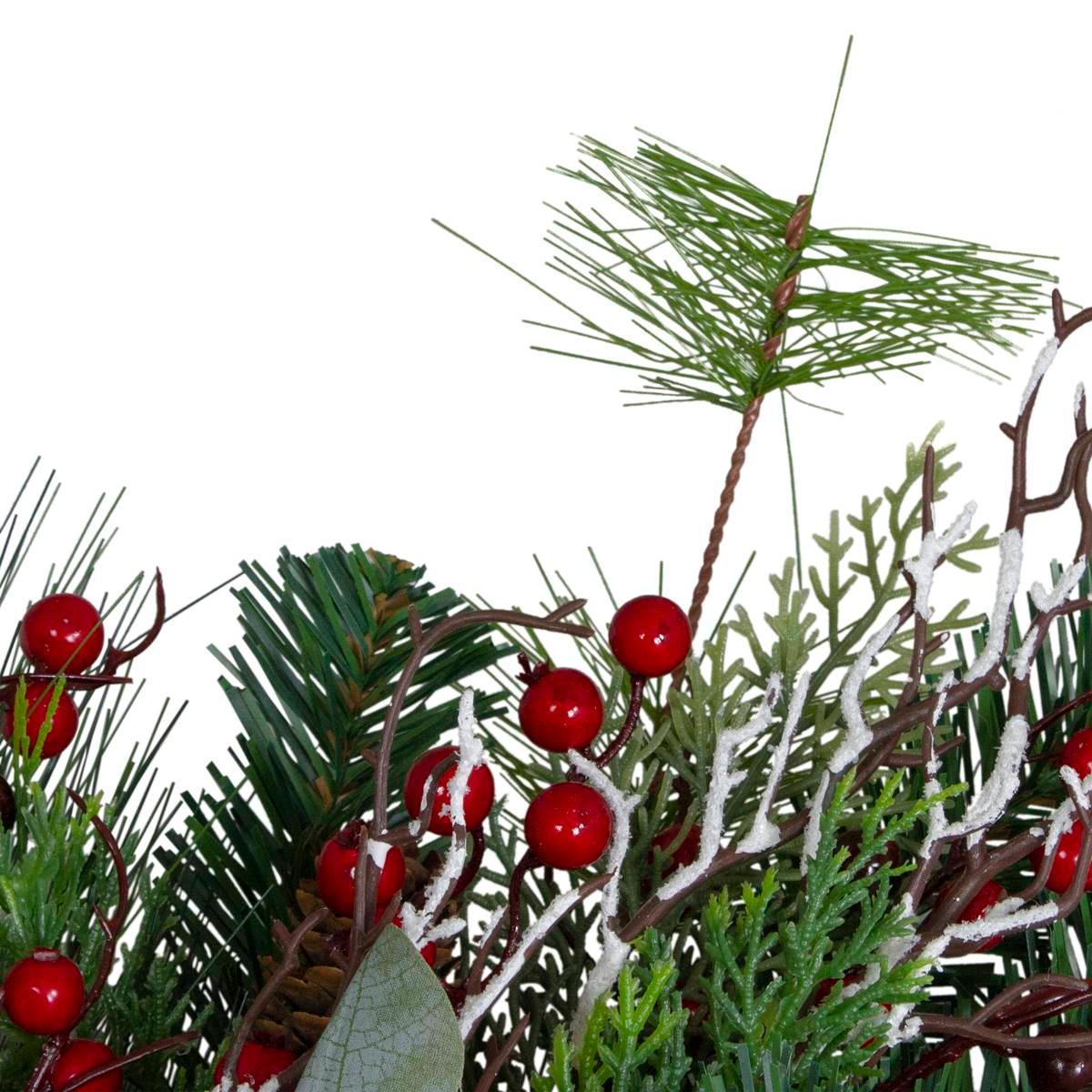 Northlight Seasonal Plaid & Berries Artificial Christmas Wreath