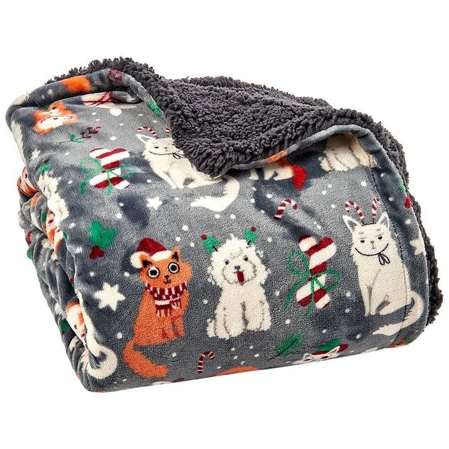 Mountain Ridge Purrfect Duo Reversible Sherpa Throw