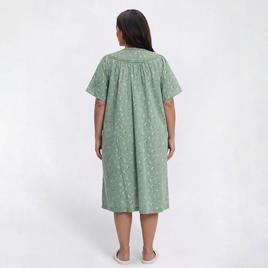 Plus Size Moon to Noon Trapunto Floral Snap Robe