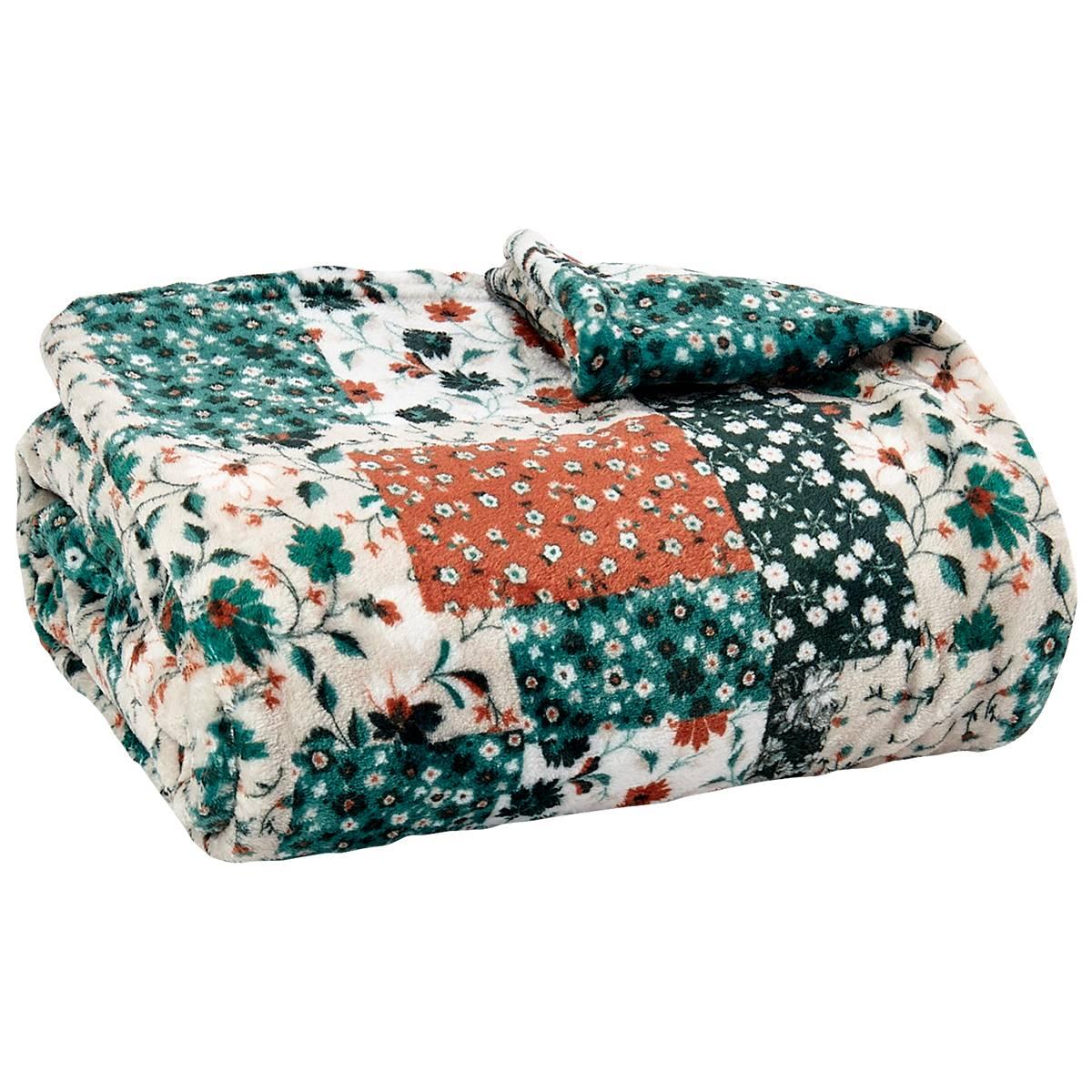 Ashley Cooper(tm) Rosie Patch Plush Throw