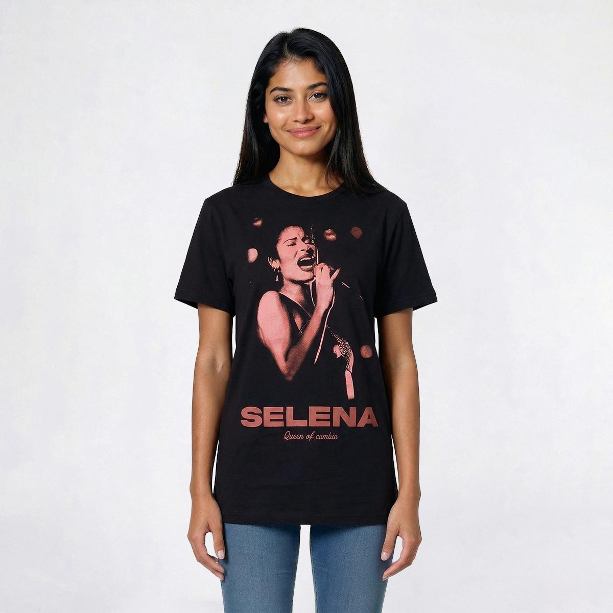 Juniors Selena Queen Of Cumbia Short Sleeve Graphic Tee