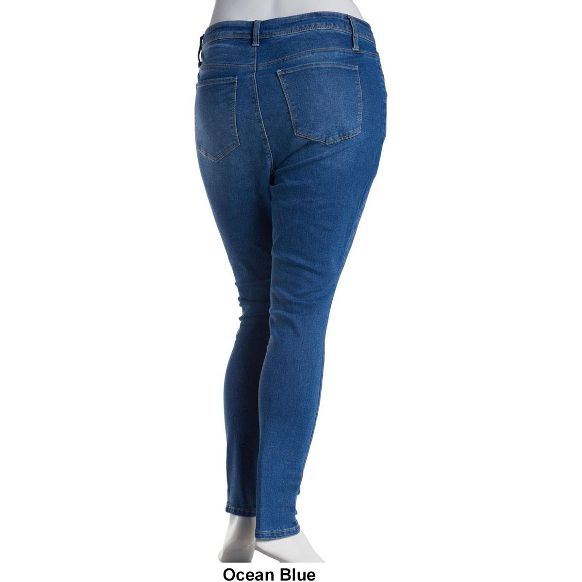 Juniors Plus California Vintage Everyday Classic Skinny Jeans
