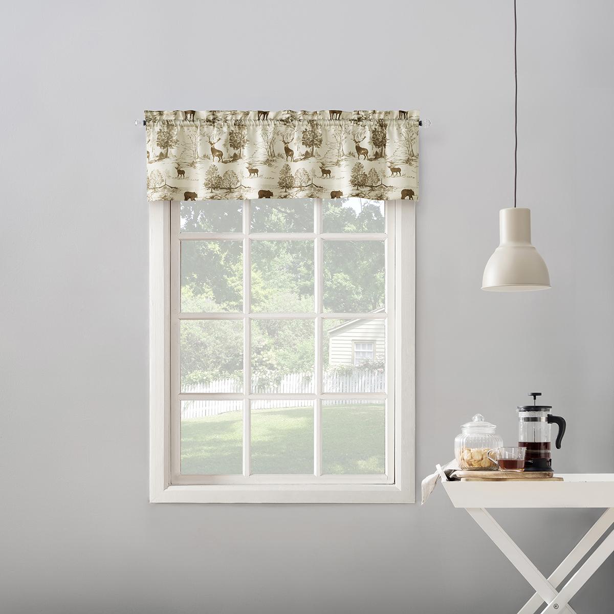 Montana Wildlife Print Valance - 56x14