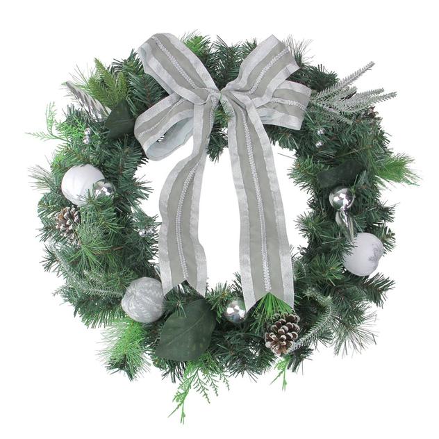 Northlight 24in. White And Silver Pine Christmas Wreath