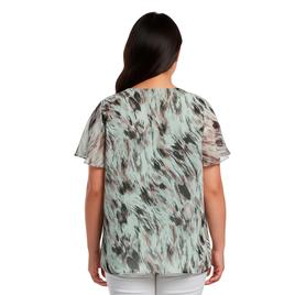 Plus Size Kasper Short Flutter Sleeve Blurred Brushstroke Blouse