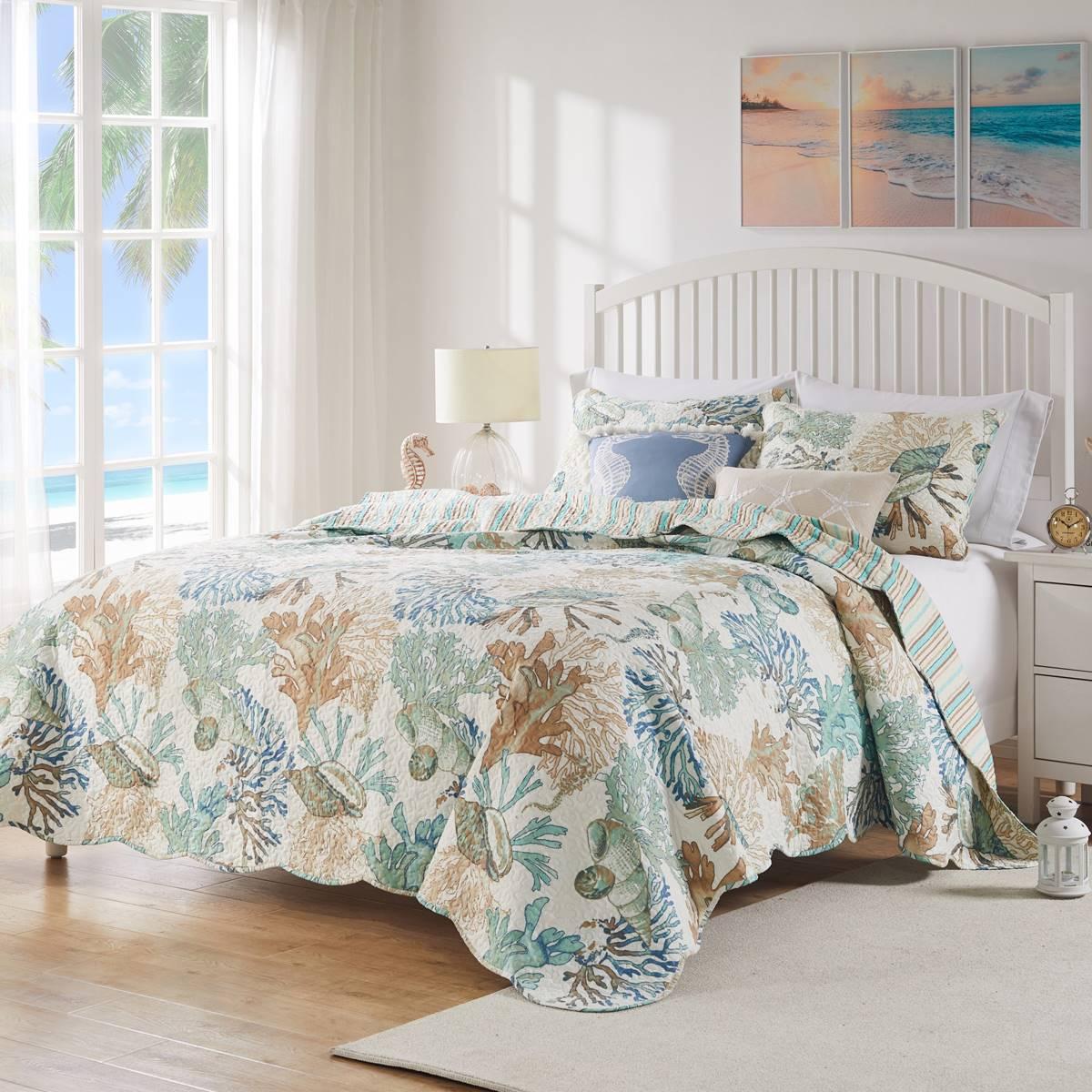 Greenland Home Fashions(tm) Atlantis Coastal Quilt Set w/ Pillows