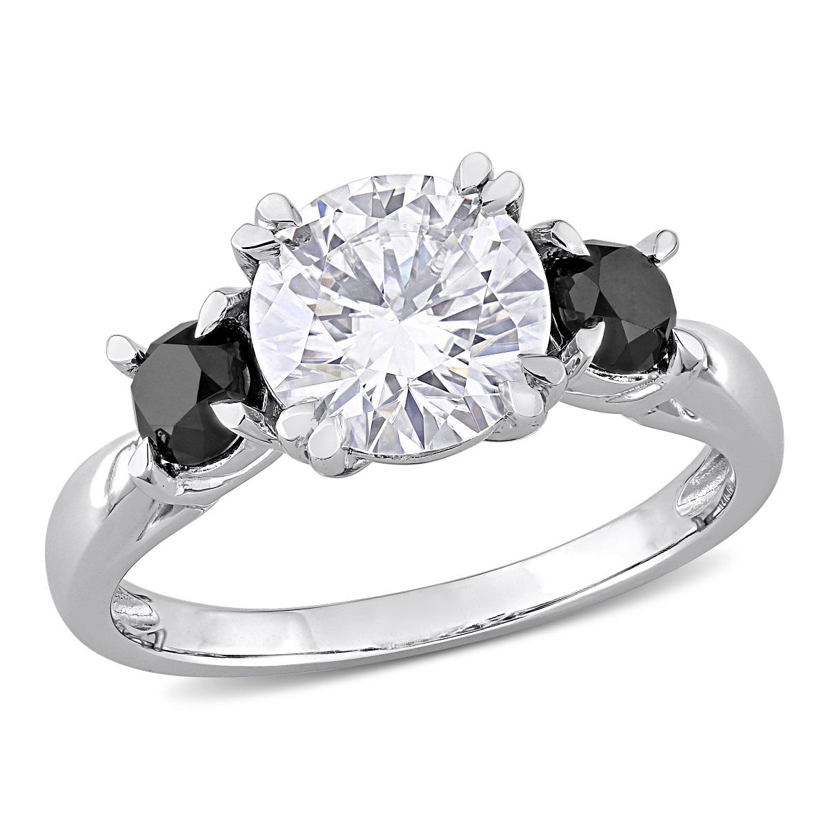 Diamond Classics(tm) 10kt. 3-Stone Black Diamond Ring