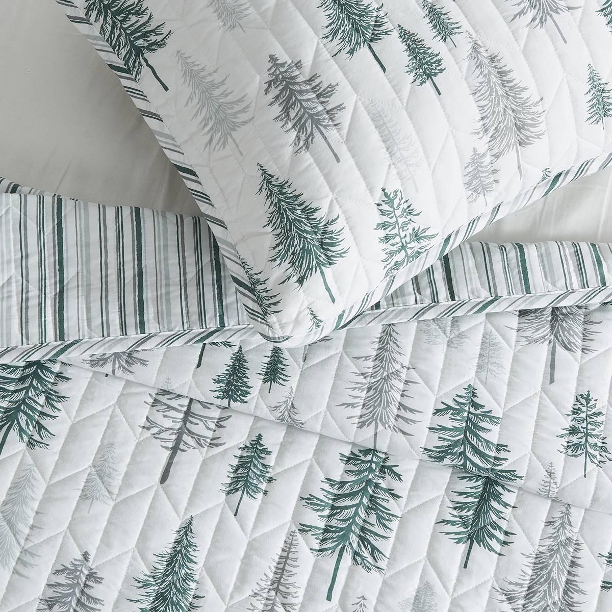 FreshFolds Matthew 3pc. Reversible Trees & Striped Quilt Set