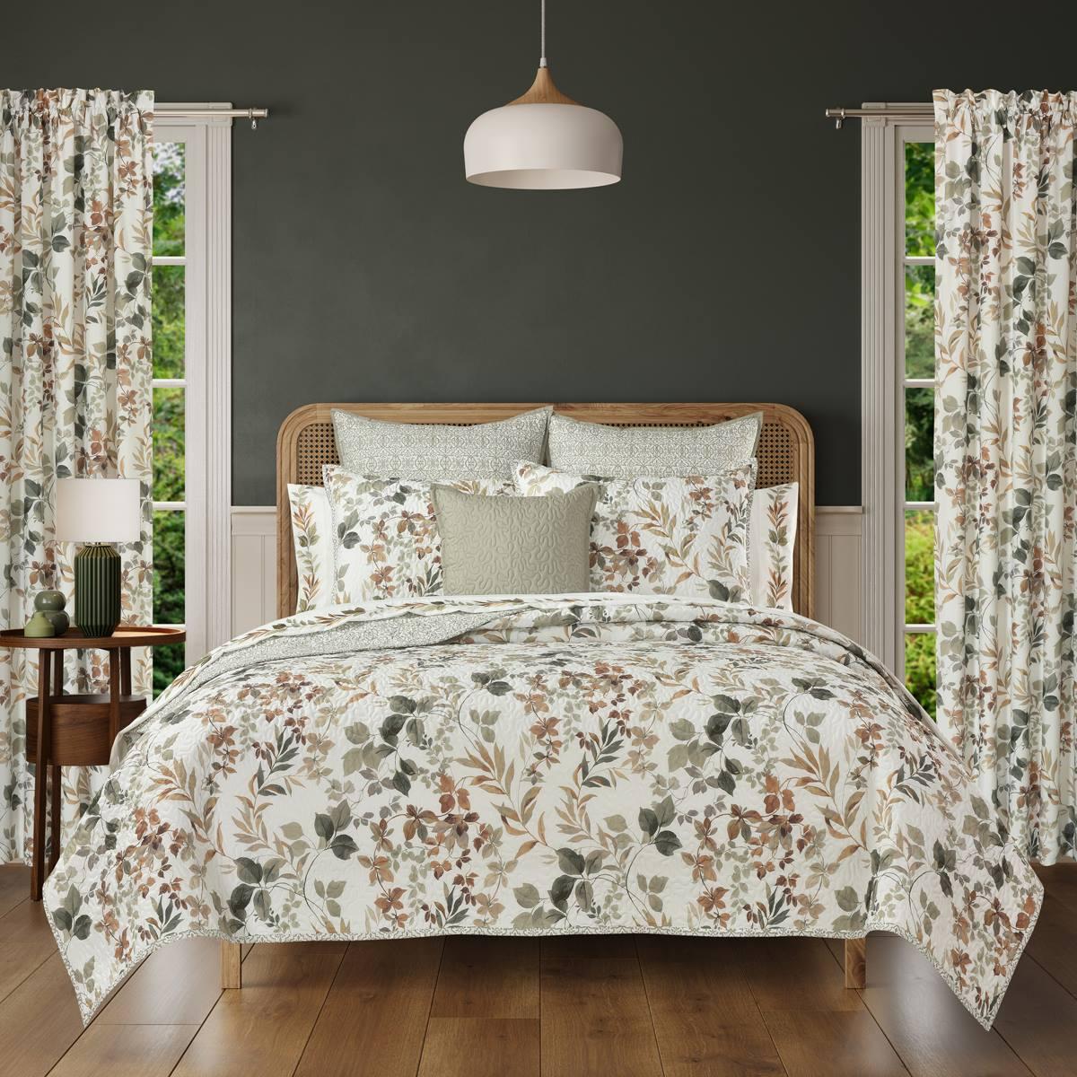 Royal Court Evergreen 3pc. Quilt Set