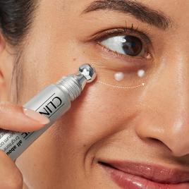 Clinique All About Eyes™ Brightening Serum with Retinoid