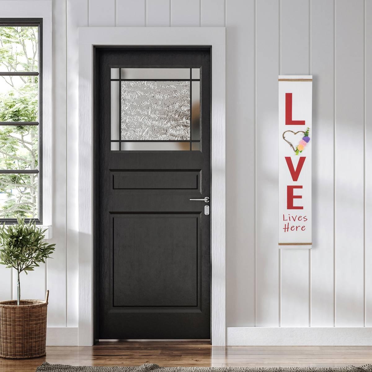 Northlight Seasonal Love Lives Here Valentine''s Day Porch Sign
