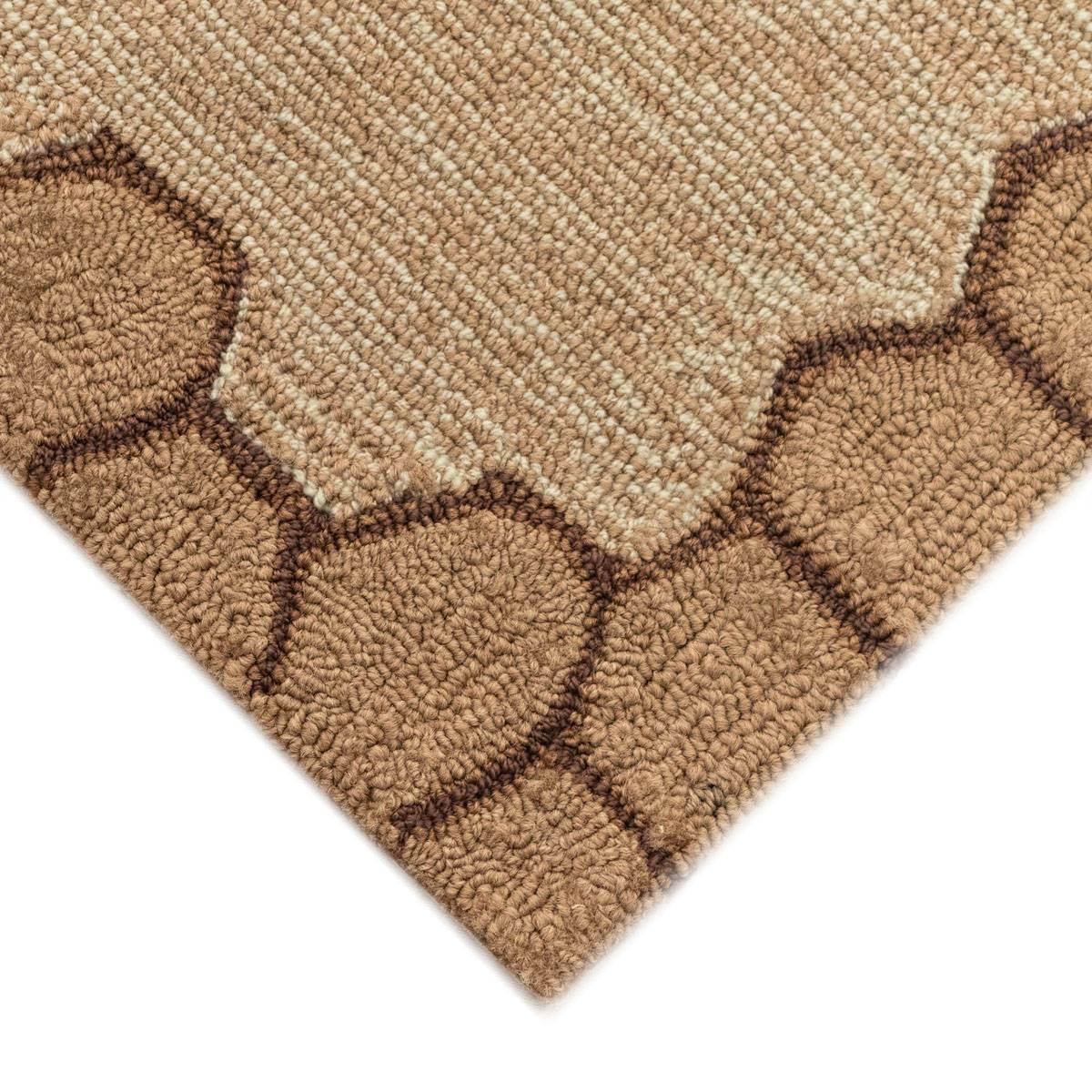 Liora Manne Frontporch Honeycomb Bee Rectangular Accent Rug