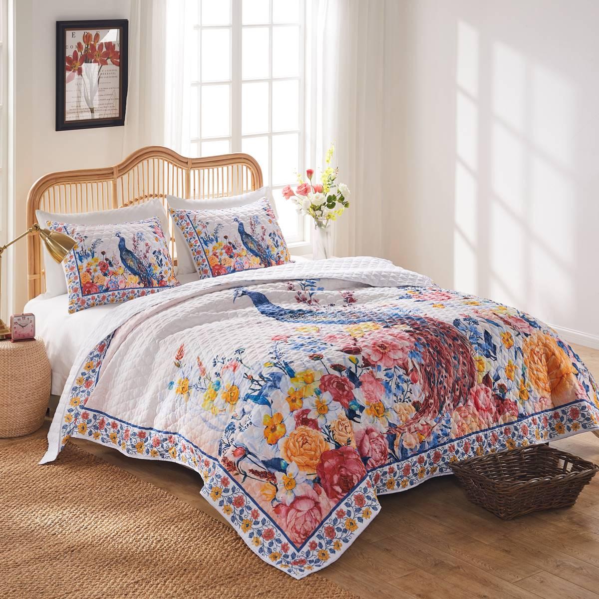 Greenland Home Fashions(tm) Huntington Garden Peacock Quilt Set