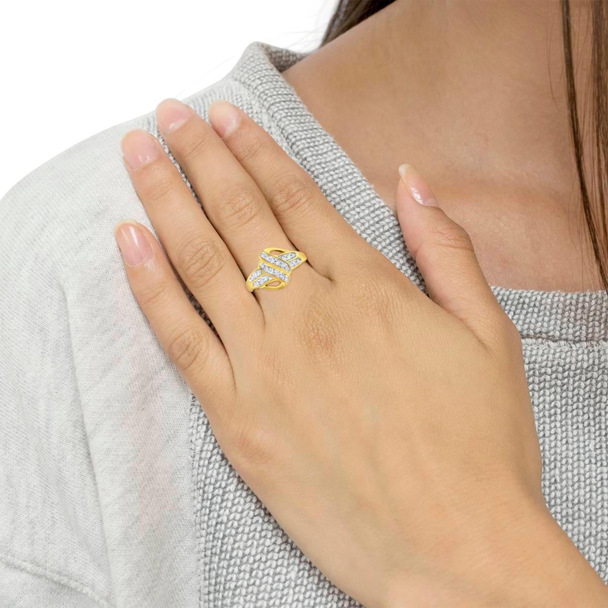 Loveblooms™ Yellow Gold 1/4ctw. Diamond Bypass Ring