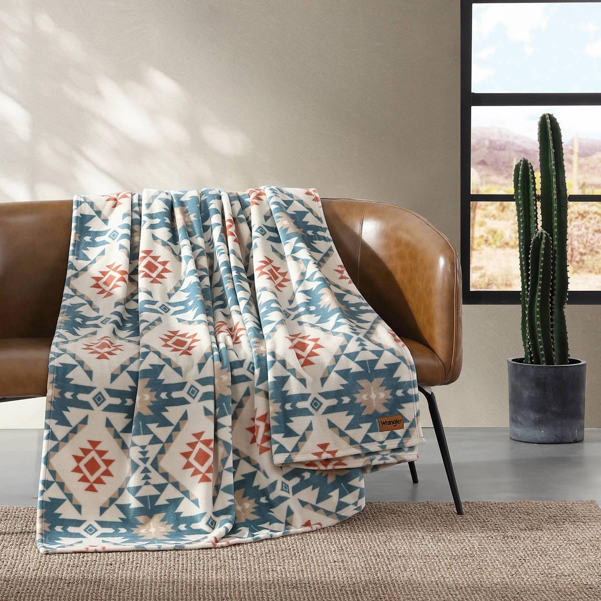 Wrangler Dakota Plush-Fleece Blanket