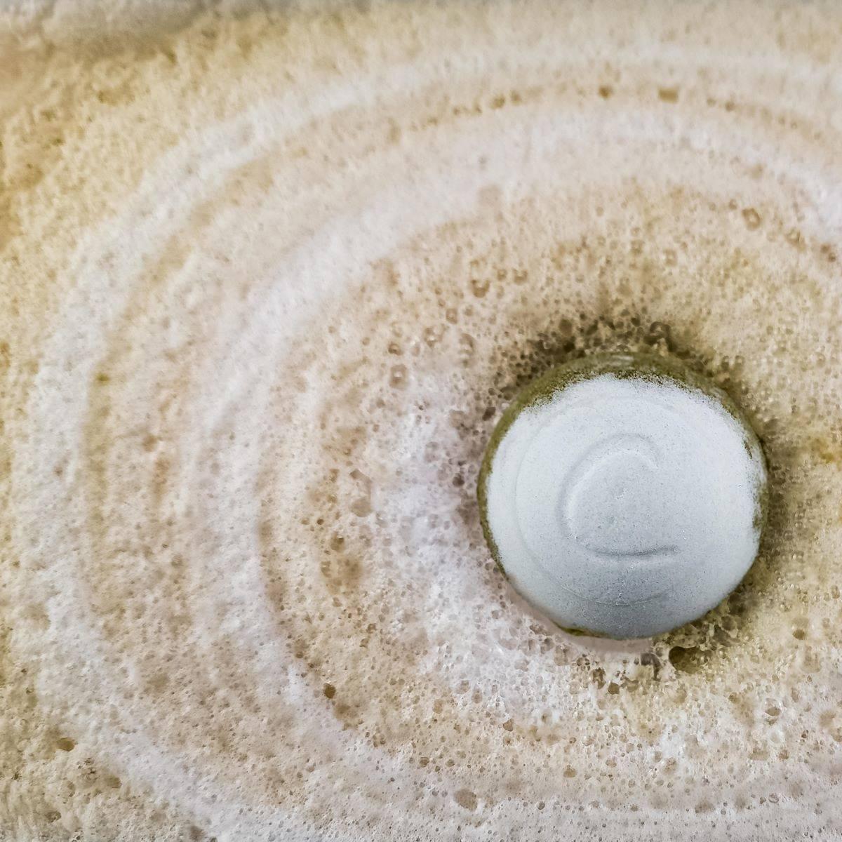 Cosset Tahitian Vanilla Sensual Bubble Bath Therapy Bomb®