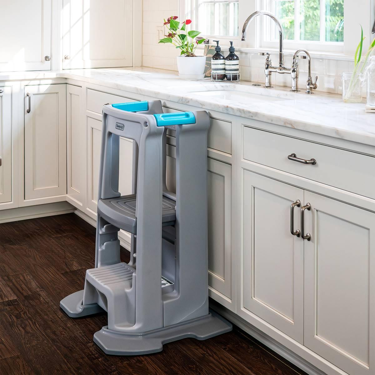 Simplay3 Toddler Tower Adjustable Stool