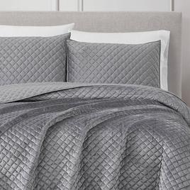 Royal Velvet Diamond Velvet Quilt Set