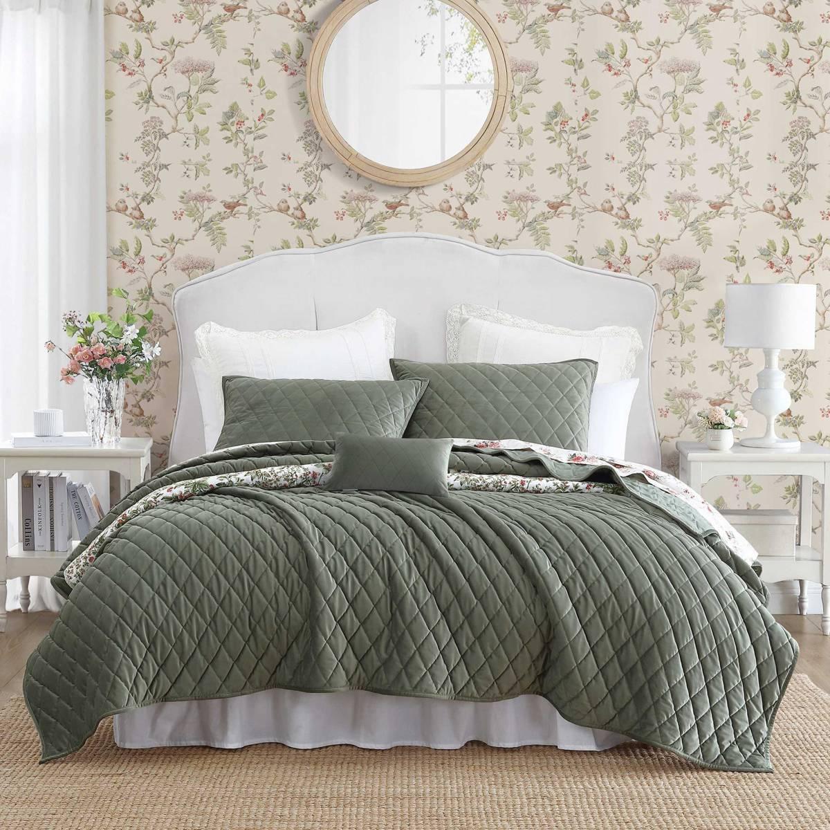 Laura Ashley Solid Diamond Stitch Velvet-Textured Quilt Set
