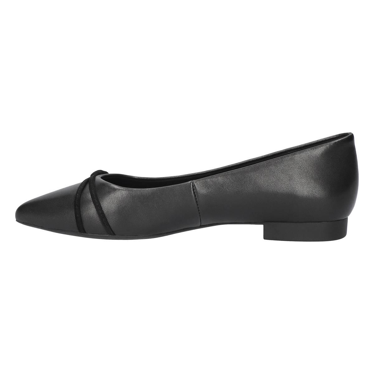 Womens Bella Vita Rhea Pointed Toe Flats