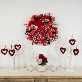 Northlight Seasonal Ribbon and Twig Valentine''s Day Wreath