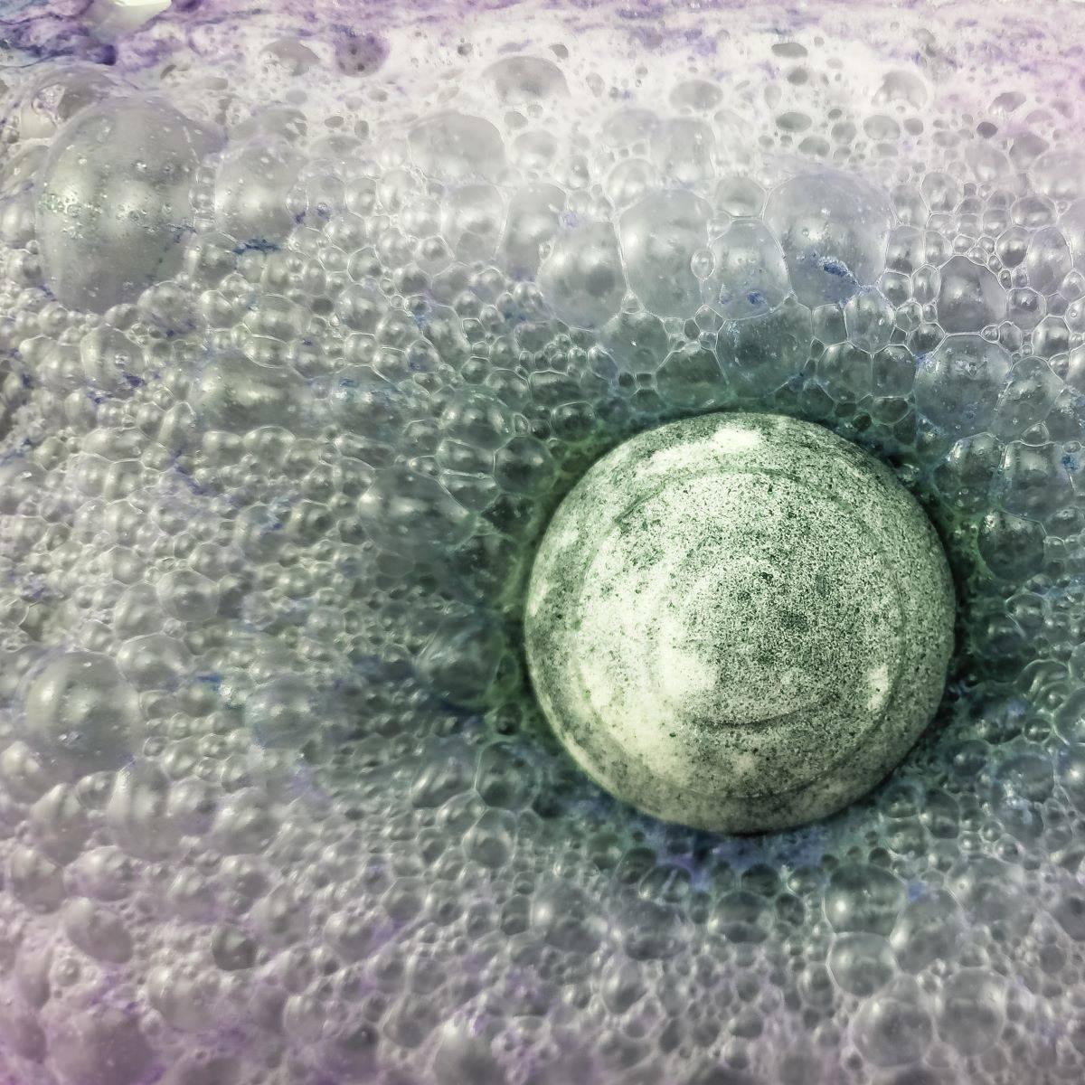 Cosset Dark Side of the Moon Calming Milk Therapy Bath Bomb®
