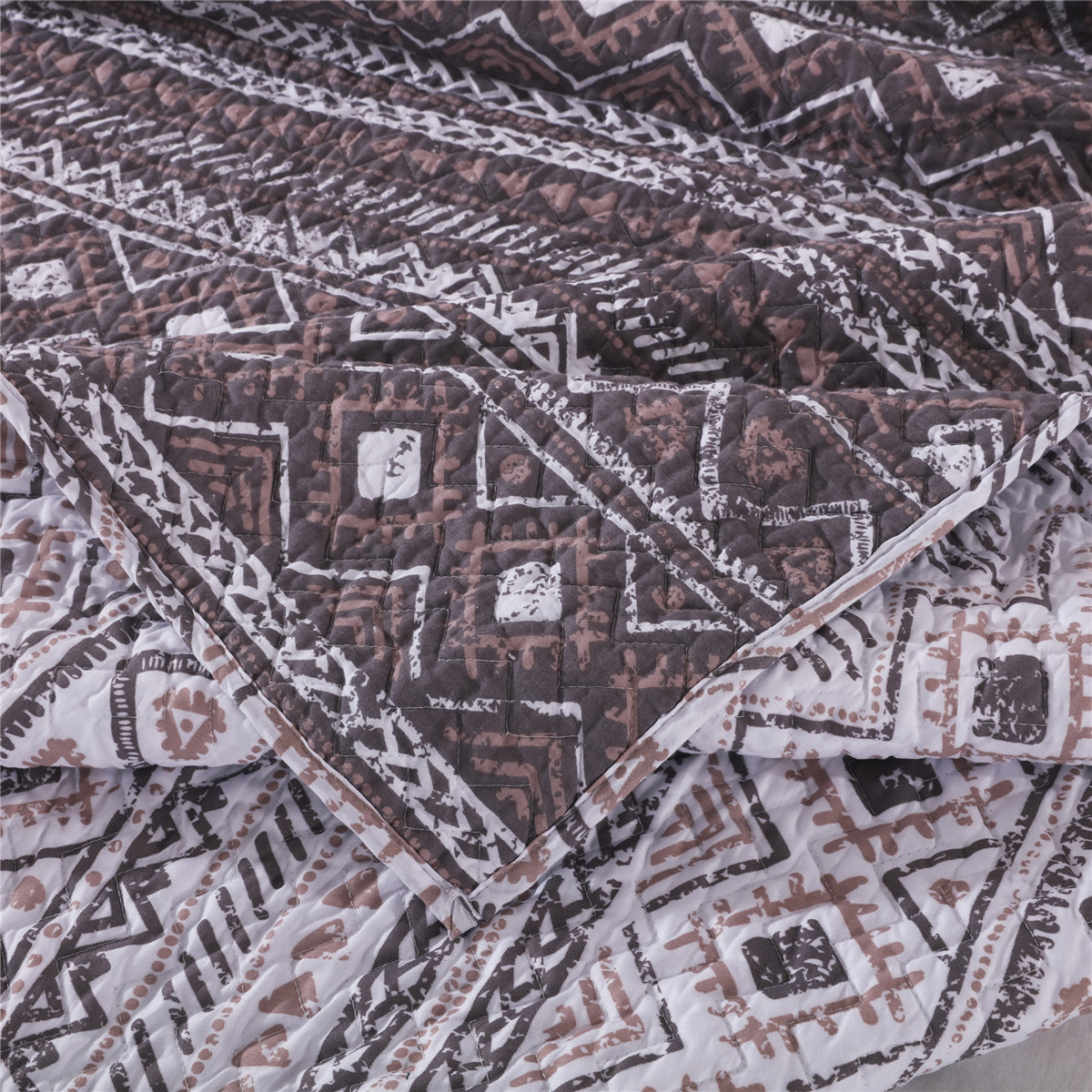 Greenland Home Fashions™ Denmark Reversible Quilted Throw Blanket